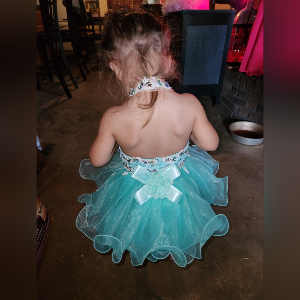 Pageant dress - Picture 7 of 7